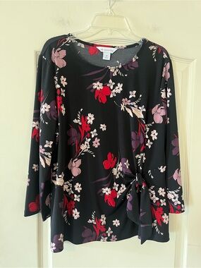 Liz Claiborne Black Floral Tie-Waist 3/4 Sleeve Top Women’s size Medium